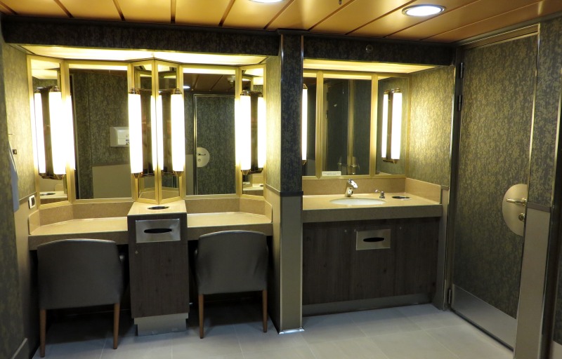 Public Toliet 5.JPG