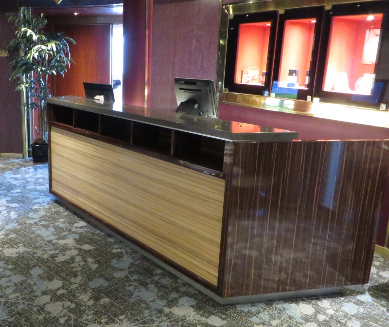 Spa reception desk (2).JPG